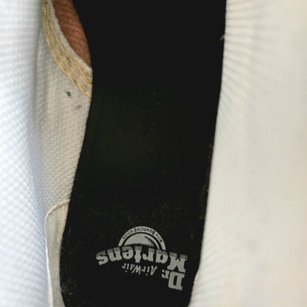 Dr. Martens Devon Ivory Boots with Heart Buckles Like New Condition - Picture 6 of 6